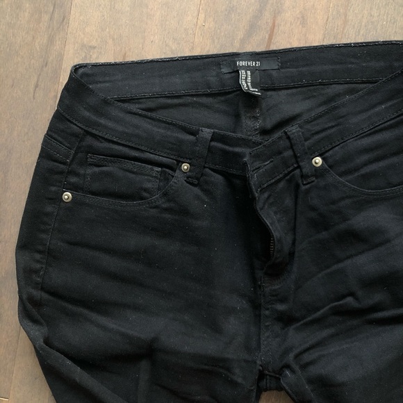 Black Jeans - Picture 4 of 5